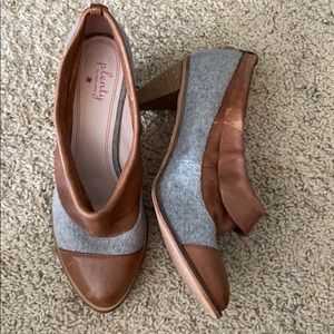 Plenty by Tracy Reese grey and tan booties 39.5 9